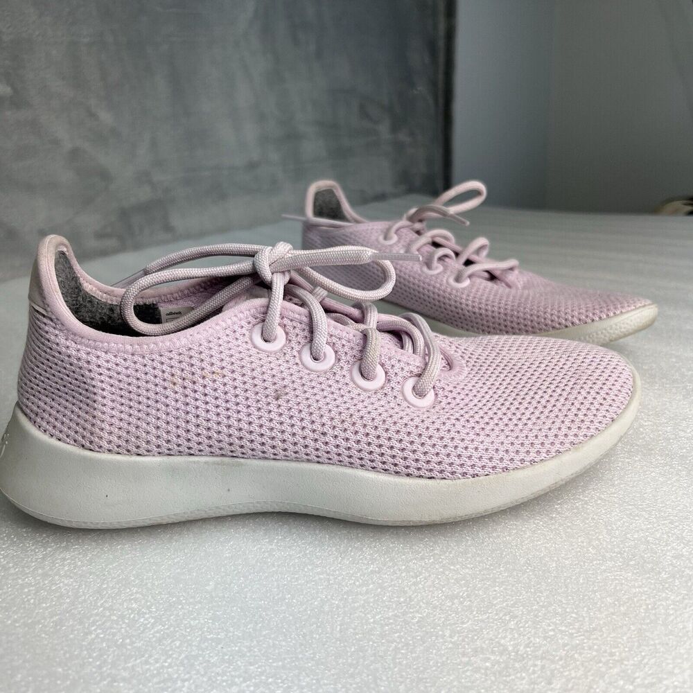 Women's Allbirds‎ Tree Runners Pink Sneakers Size 8